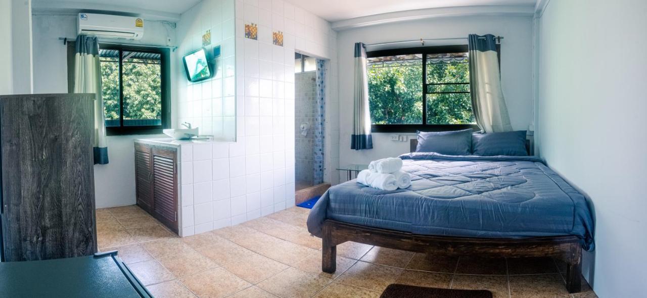 Satop Travelers Guesthouse Chiang Mai Exterior photo