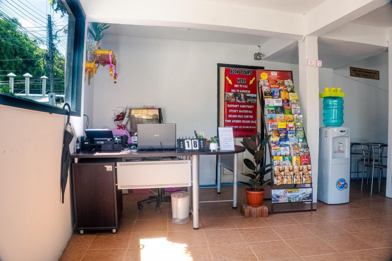 Satop Travelers Guesthouse Chiang Mai Exterior photo