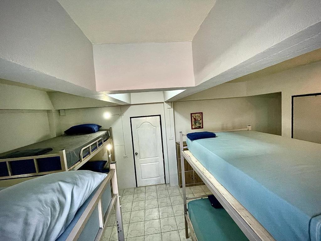 Satop Travelers Guesthouse Chiang Mai Exterior photo